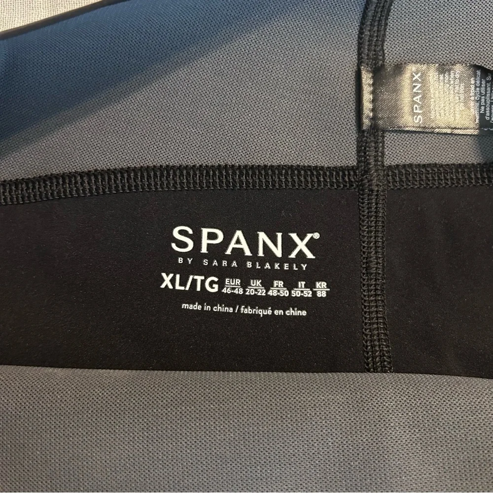 NWT SPANX Women’s Gloss Panel Leggings Black Sz XL - Picture 5 of 11